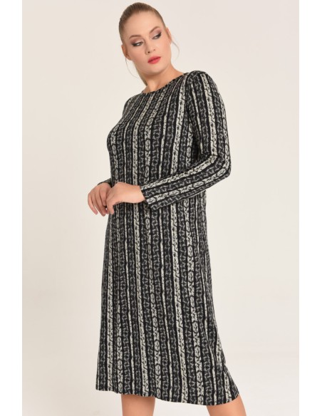 Midi kleita ar garām piedurknēm