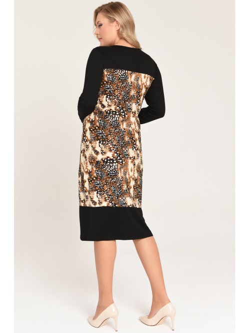 Klassikaline pikkade varrukatega kleit Klassikaline pikkade varrukatega kleit