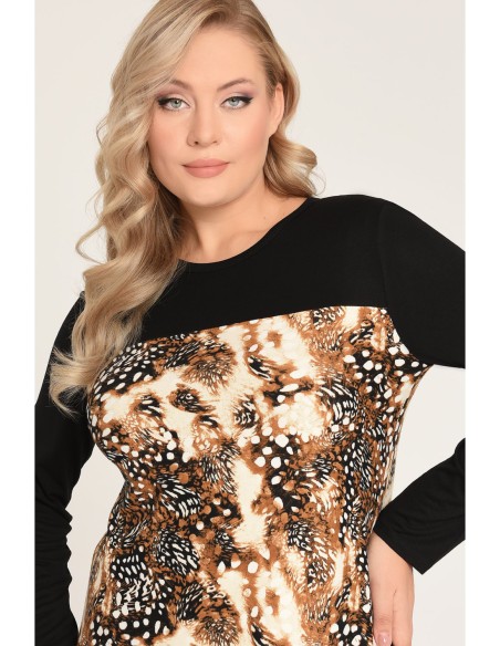 Klassikaline pikkade varrukatega kleit