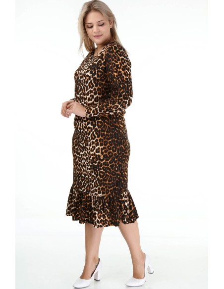 Pikkade varrukatega loomakarva mustriga kleit