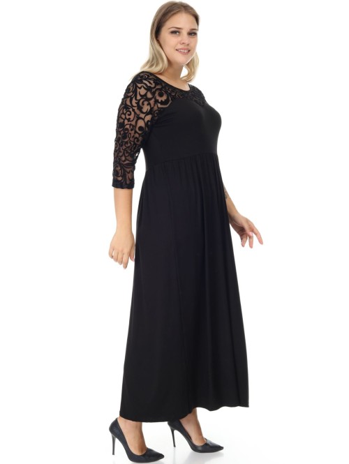 Ilga juoda suknelė Ilga juoda suknelė