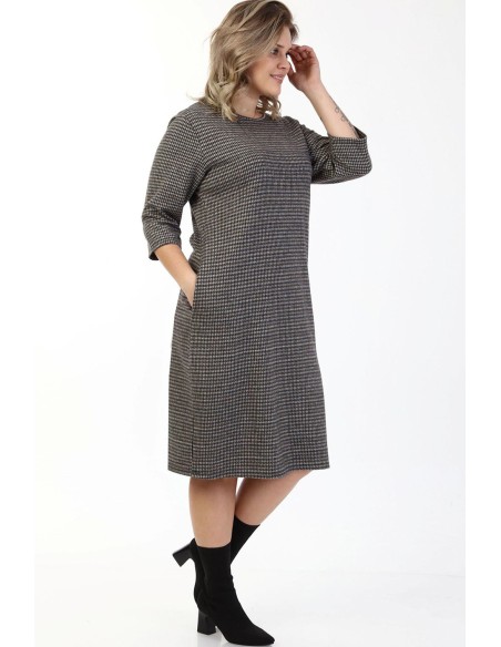 Klasiska rūtainu kleita ar kabatām