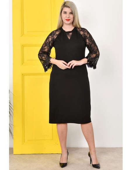 Gadījuma kleita ar greznām piedurknēm