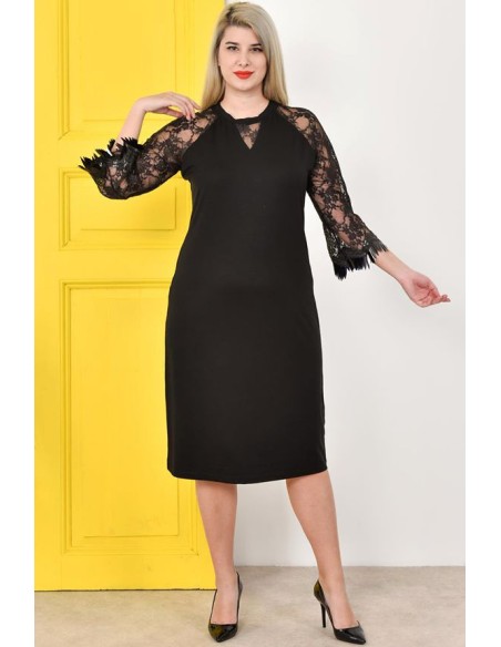 Gadījuma kleita ar greznām piedurknēm