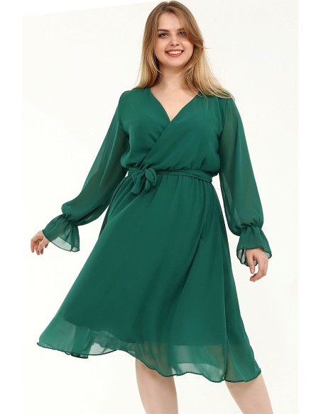 Lehviv roheline rihmaga kleit