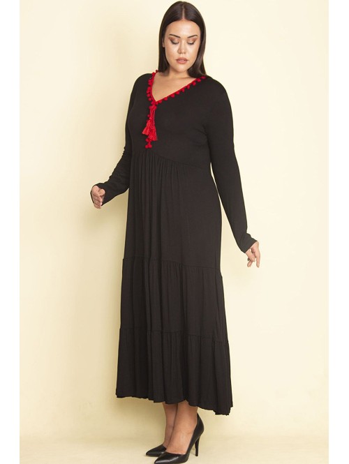 Ilga varpelio formos suknelė su raukiniais Ilga varpelio formos suknelė su raukiniais