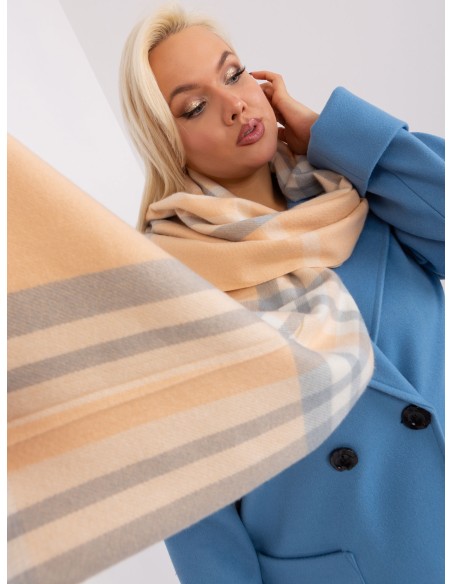 Szalik-AT-SZ-23125-1.26-brzoskwiniowy