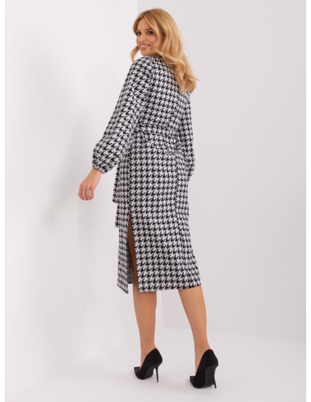 Suknelė balta-juoda