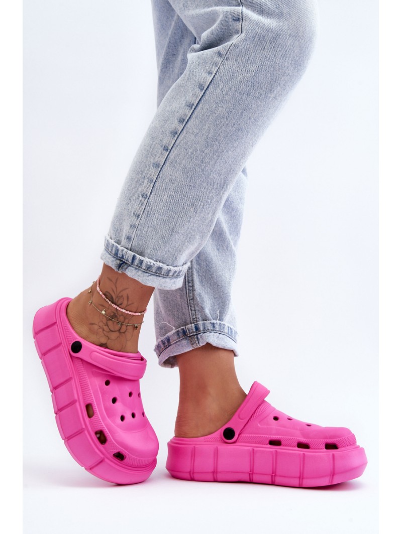 Women's Foam Platform Crocs Fuchsia Beckett