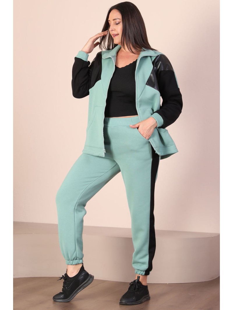 Женский спортивный костюм на молнии Женский спортивный костюм на молнии