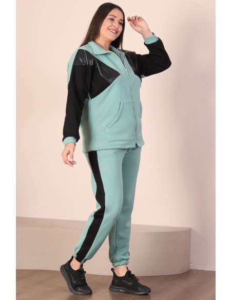 Moteriškas treningas su užtrauktuku