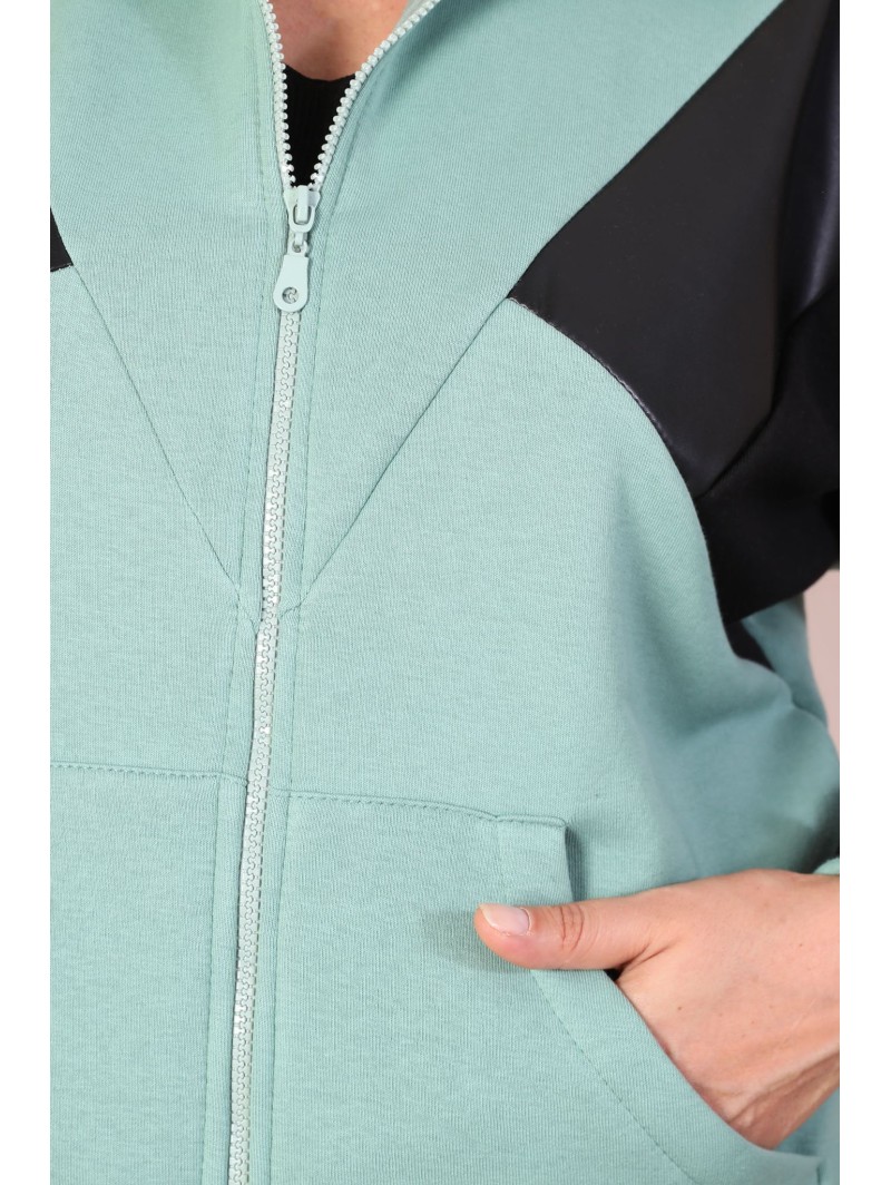 Женский спортивный костюм на молнии Женский спортивный костюм на молнии