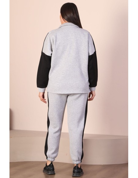 Sieviešu treniņtērps ar rāvējslēdzēju