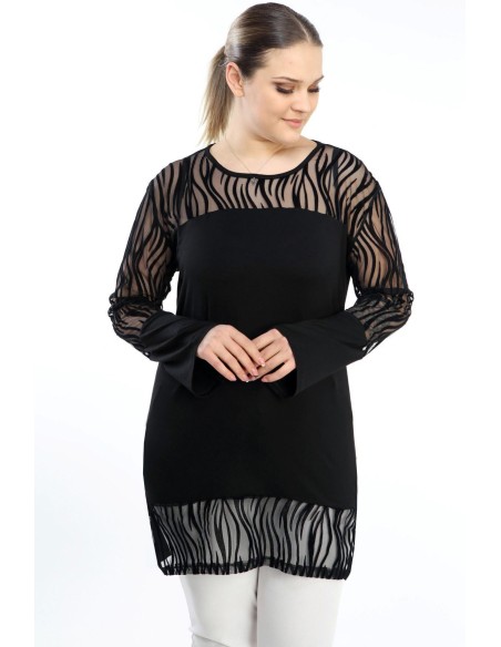 Черная туника с кружевом