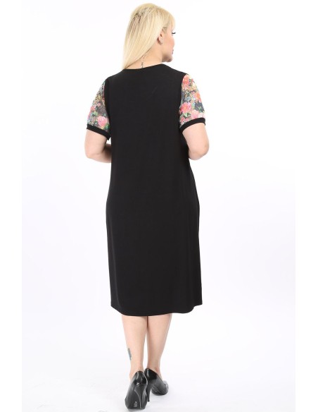 Suknelė trumpomis rankovėmis