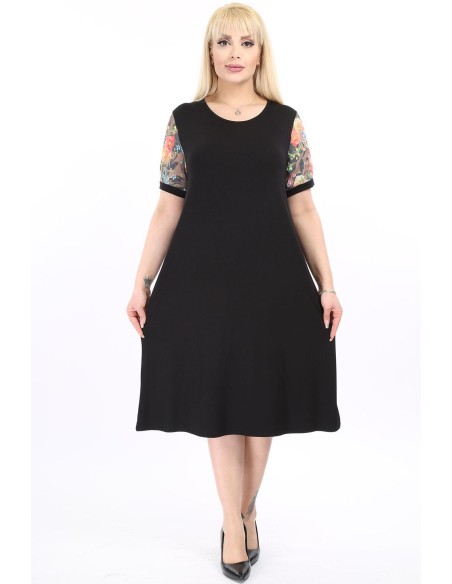 Suknelė trumpomis rankovėmis