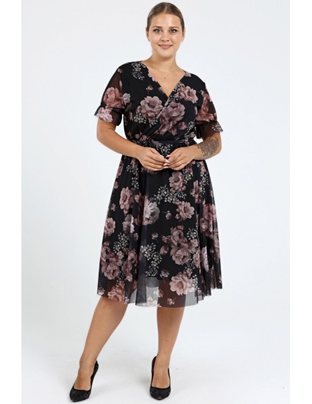 Puķaina kleita ar īsām piedurknēm