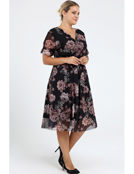 Цветочное платье с короткими рукавами