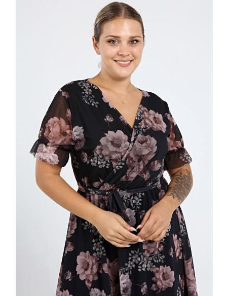 Puķaina kleita ar īsām piedurknēm