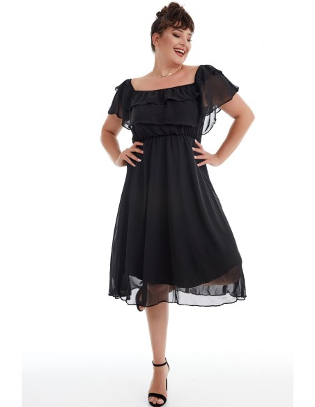 Juoda suknelė su dirželiu