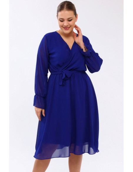 Plazdanti suknelė su dirželiu