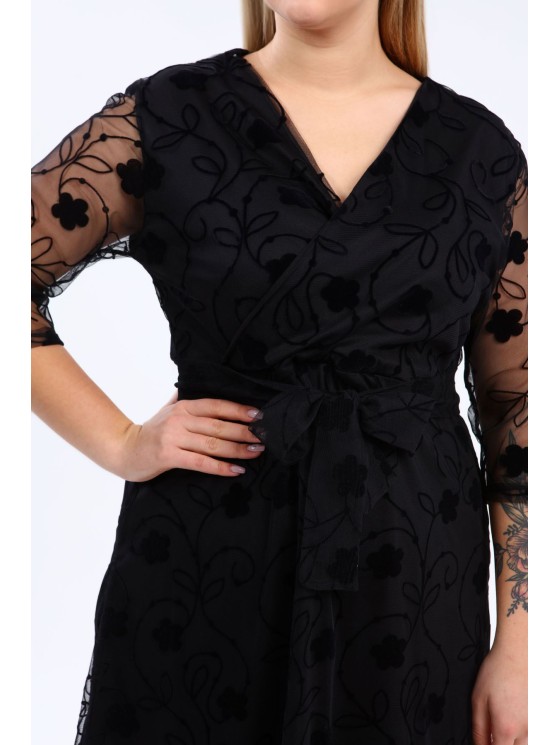 Juoda suknelė su voko formos iškirpte 2