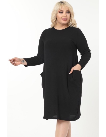 Черное платье с карманами