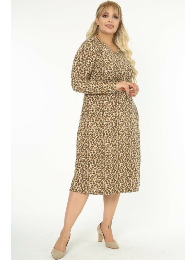 Raštuota suknelė Raštuota suknelė