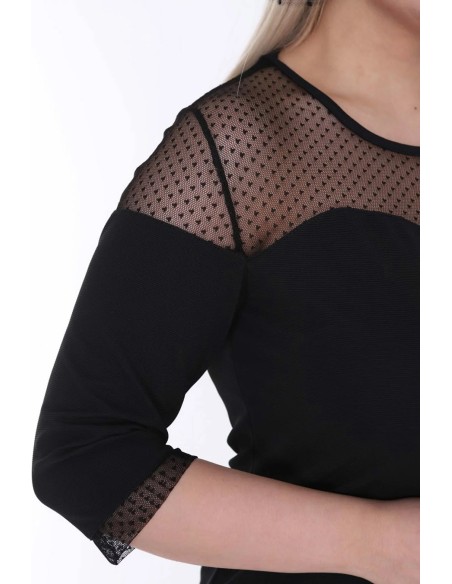 Must klassikaline kleit