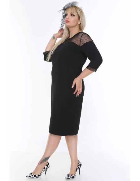 Melna klasiska kleita