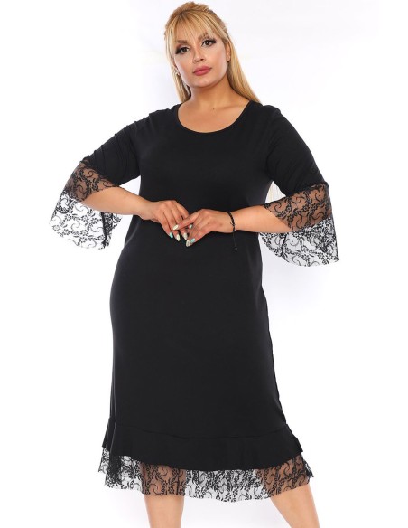 Melna klasiska kleita