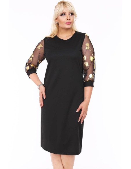 Juoda klasikinė suknelė