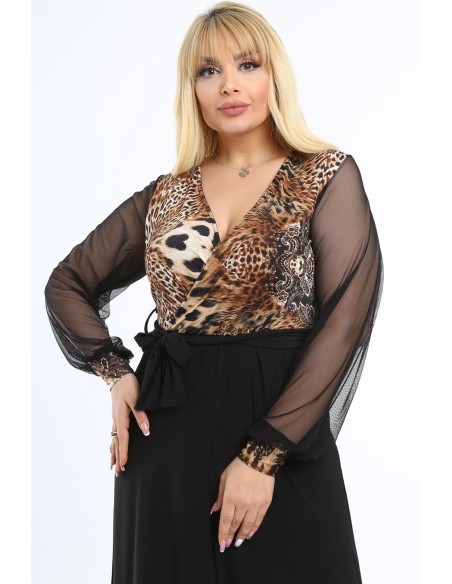 Элегантное платье с ремешком