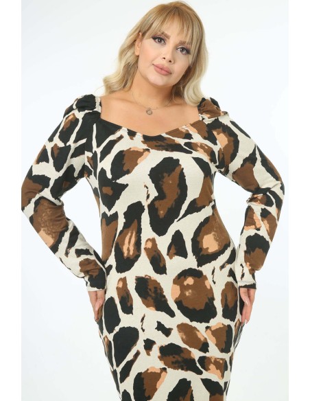 Стильное пестрое платье