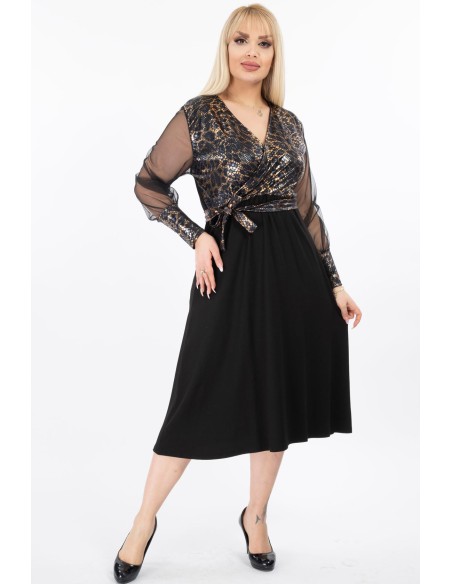 Платье с ремешком