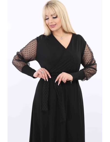 Расклешенное черное платье