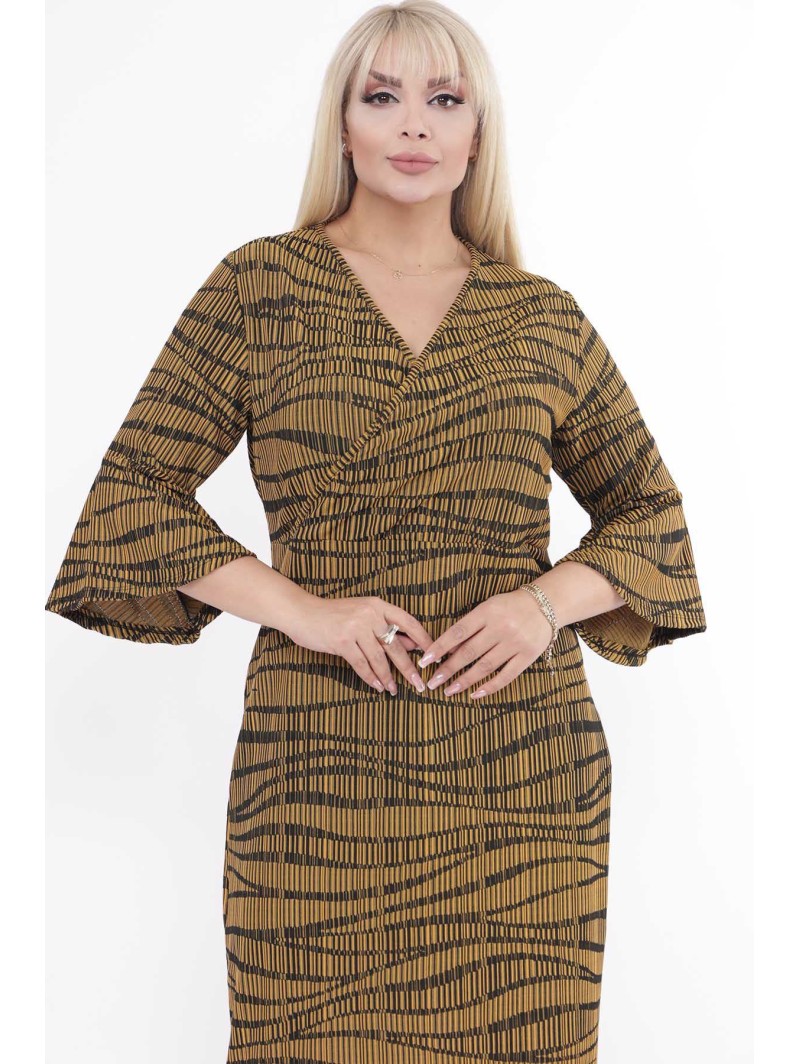 Rakstaina dzeltena kleita Rakstaina dzeltena kleita