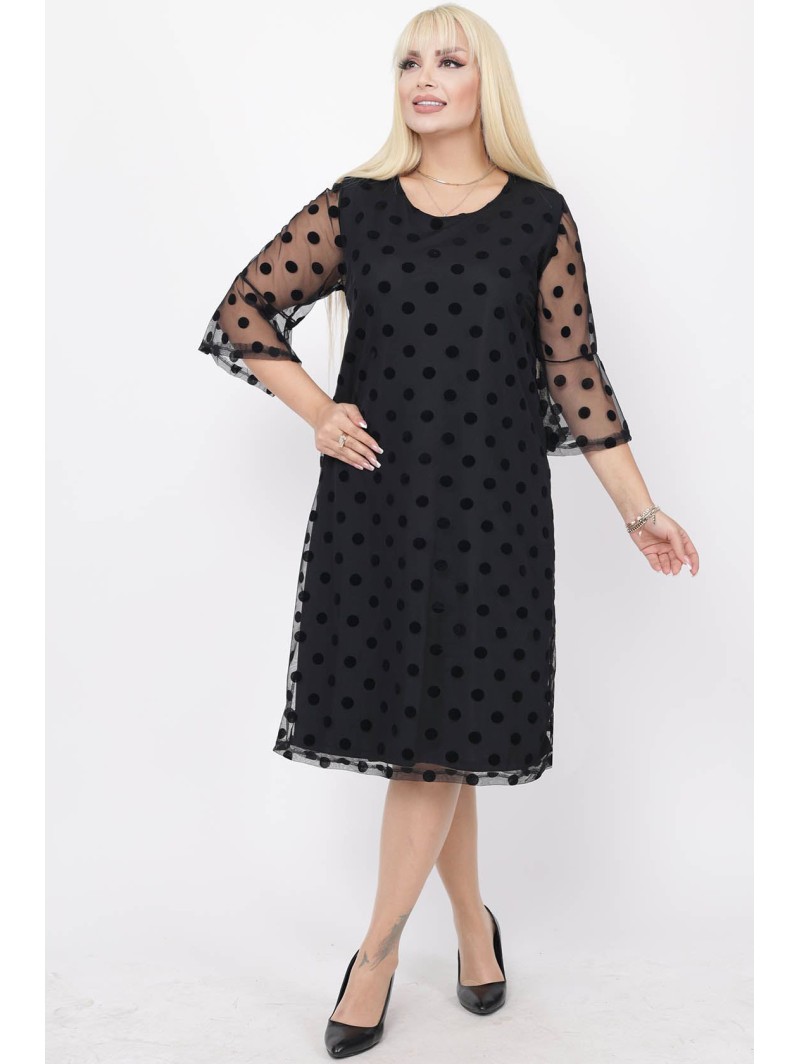 Melna kleita ar bumbiņām Melna kleita ar bumbiņām