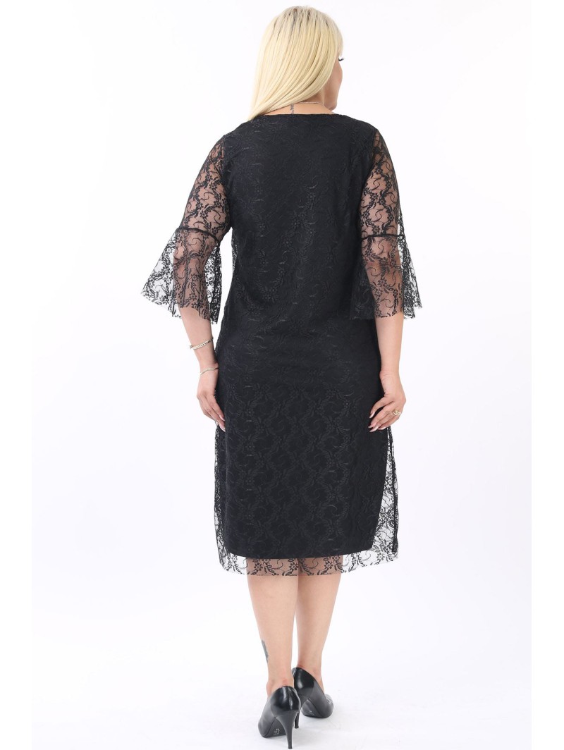 Juoda suknelė su nėriniais Juoda suknelė su nėriniais