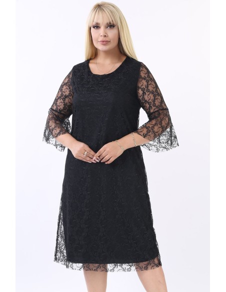 Melna kleita ar mežģīnēm