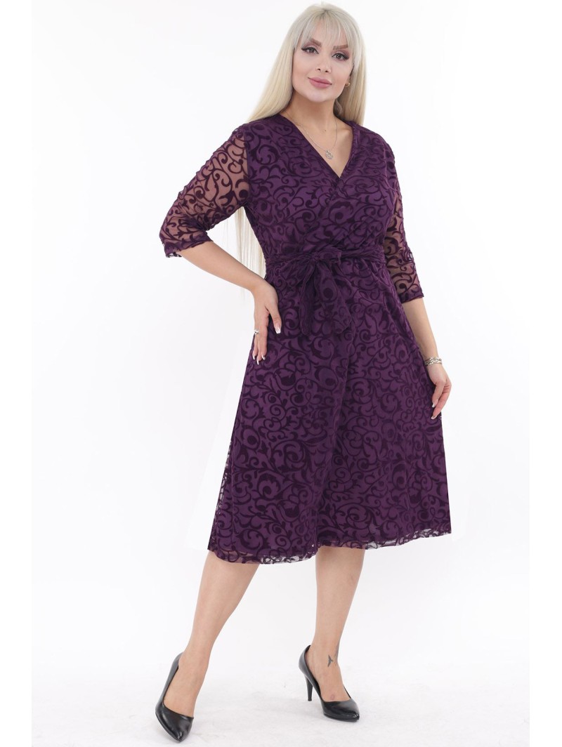 Elegantiška violetinė suknelė Elegantiška violetinė suknelė