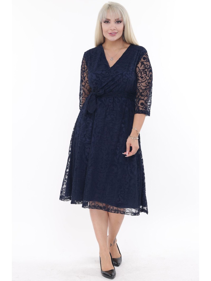 Tamsiai mėlyna suknelė Tamsiai mėlyna suknelė