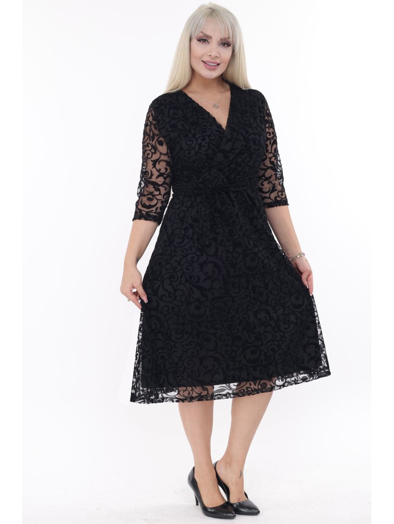 Must pitsiga kleit Must pitsiga kleit