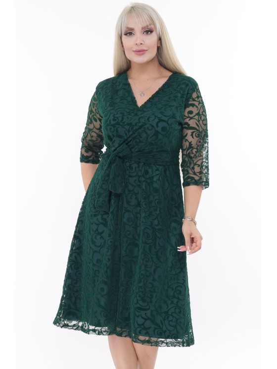 Žalia suknelė su iškirpte