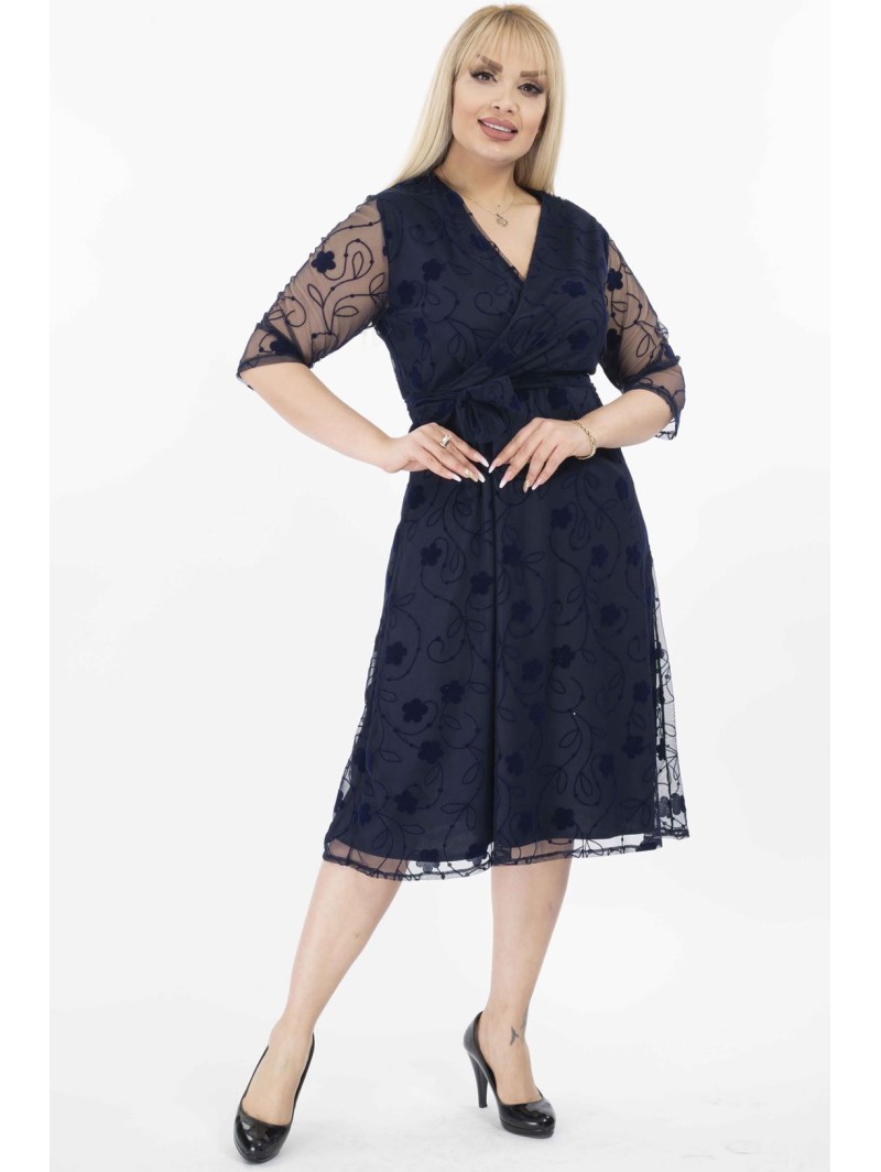 Elegantiška tamsiai mėlyna suknelė Elegantiška tamsiai mėlyna suknelė