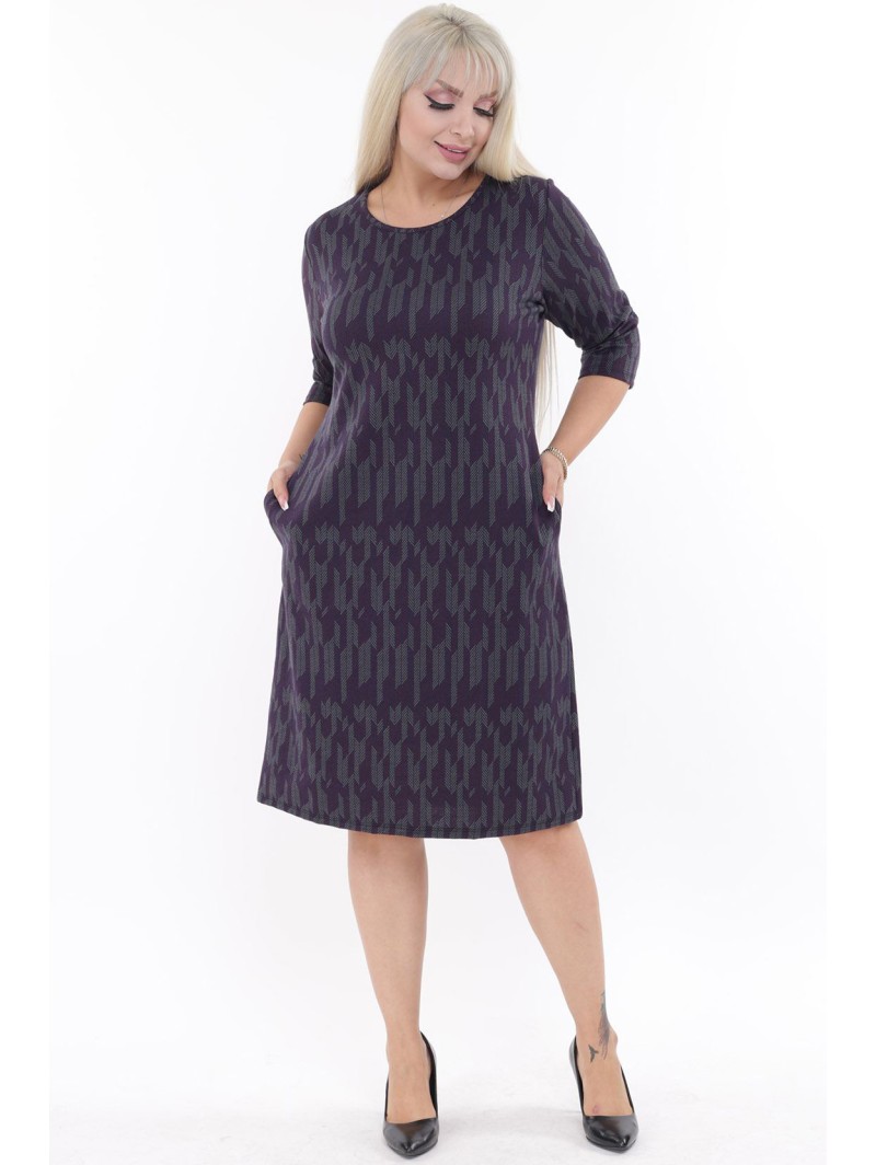 Klassikaline taskutega kleit Klassikaline taskutega kleit