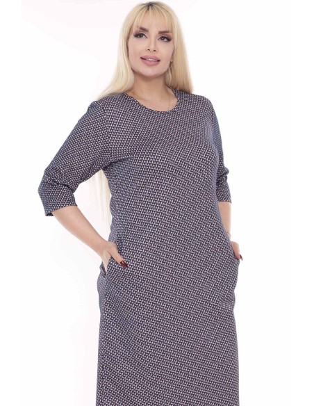 Kleita ar ornamentiem