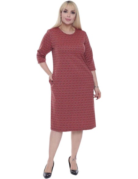 Rakstaina kleita ar ornamentiem