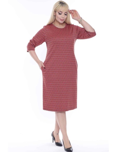 Mustriline kaunistustega kleit