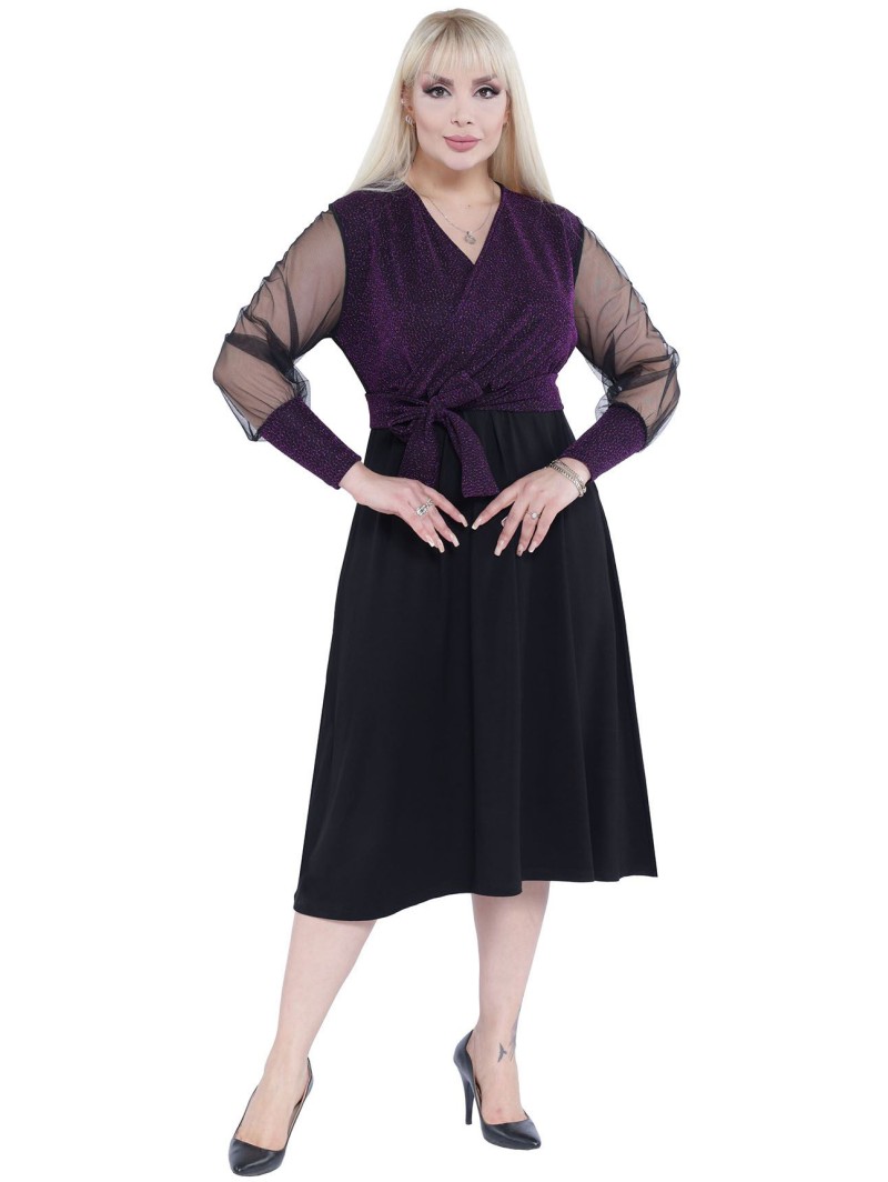 Элегантное платье с вырезом Элегантное платье с вырезом